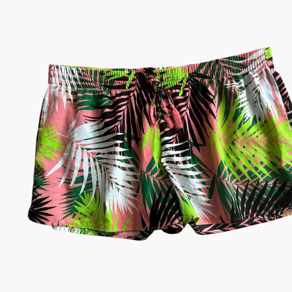 City Streets Women’s Tropical Palm Leaf Shorts – Size XL